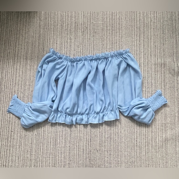 No Tag Women’s Off The Shoulder Ruffle Trim Scrunched Long Sleeve Top - Picture 1 of 2